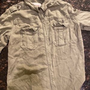 Super cute army Green long sleeve